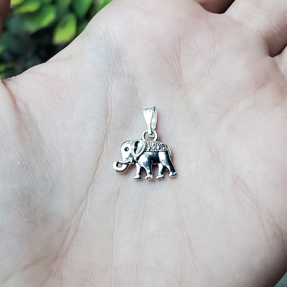 New Tiny Silver Elephant Charm - Picture 6 of 9